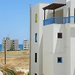 Sea N View 4* Larnaca