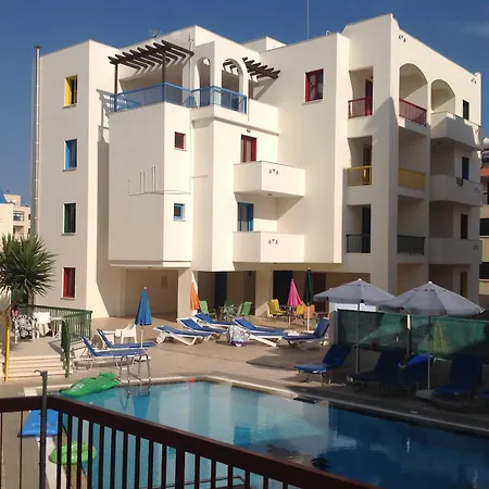 Sea N View 4* Larnaca