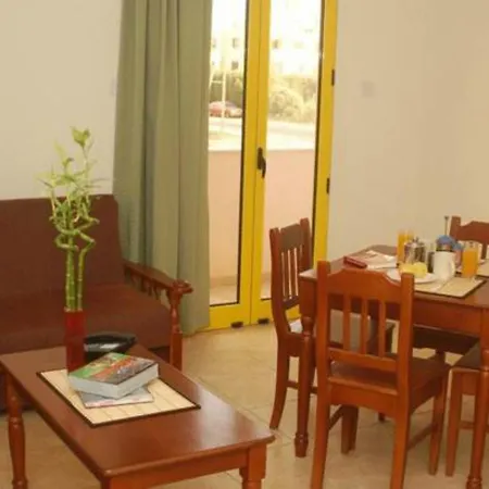 Sea N View Апарт-отель 4*