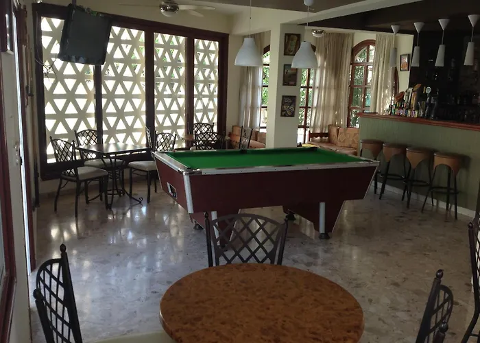 Sea N View Aparthotel