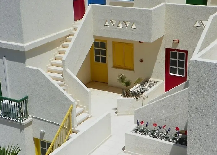 Sea N View Aparthotel 4*