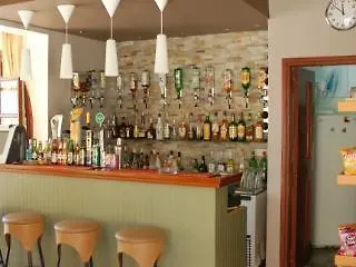 Sea N View Apartahotel Lárnaca