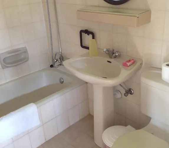 Sea N View Apartahotel Lárnaca