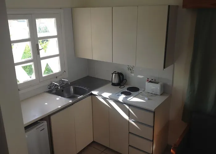 Sea N View Aparthotel