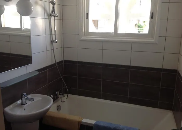 Apartahotel Sea N View Lárnaca