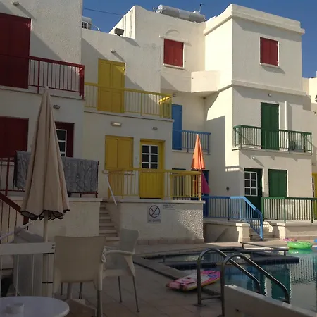 Sea N View Aparthotel