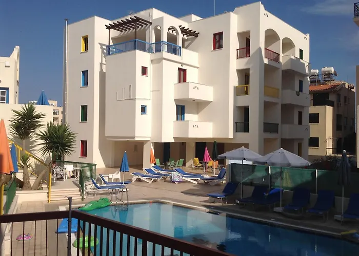 Sea N View 4* Larnaca